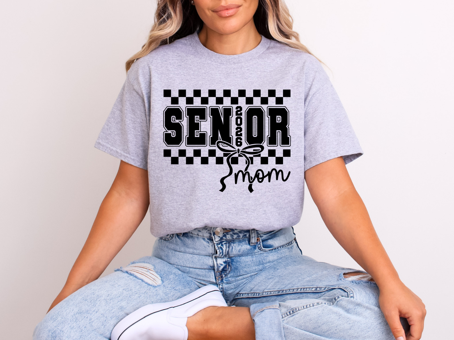 Senior Mom 2026 Checkered Bow | Adult DTF Transfer | Ready to Press